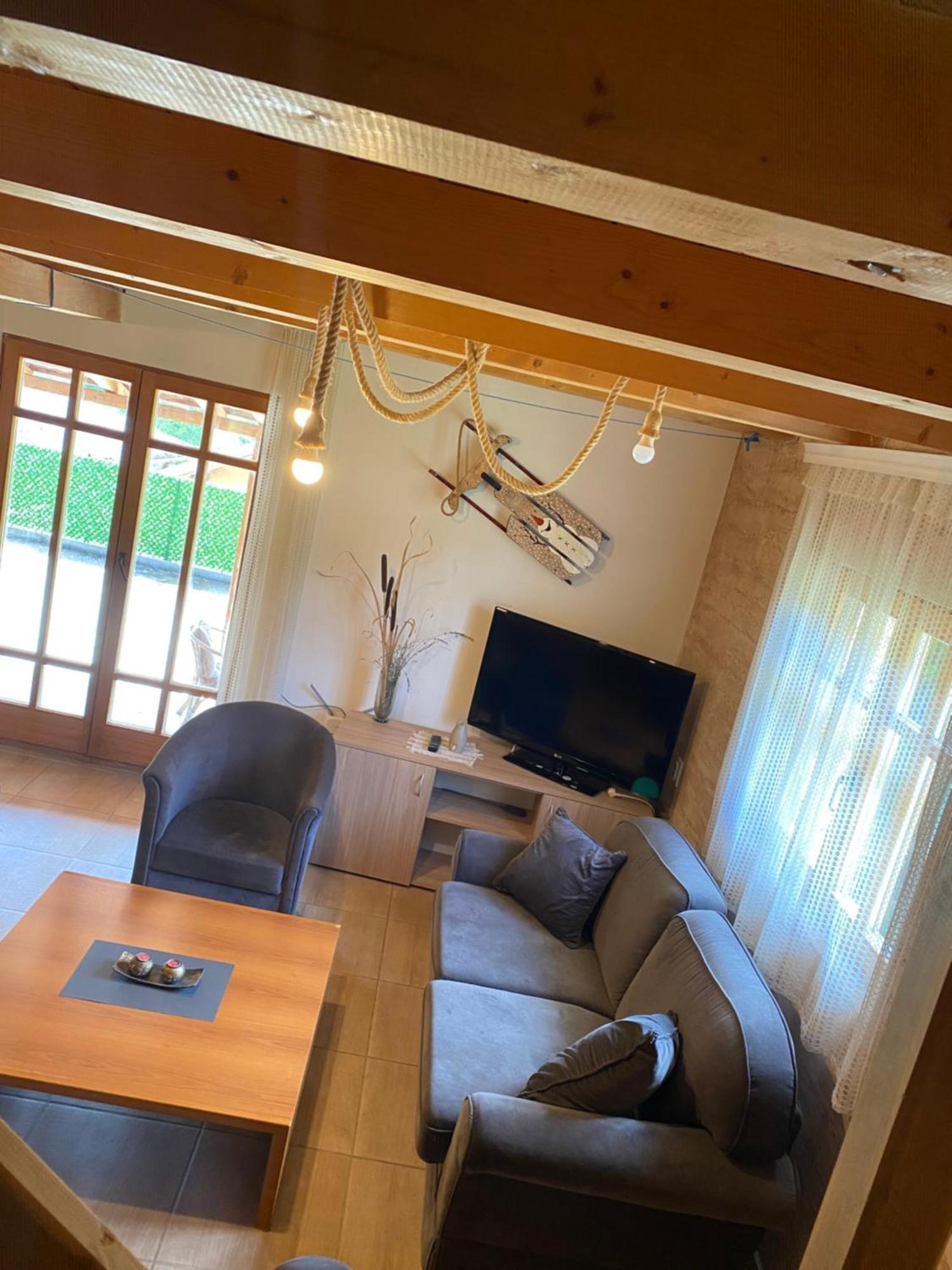 Aphrodite Hills Apartments-Stara Planina Crni Vrh エクステリア 写真