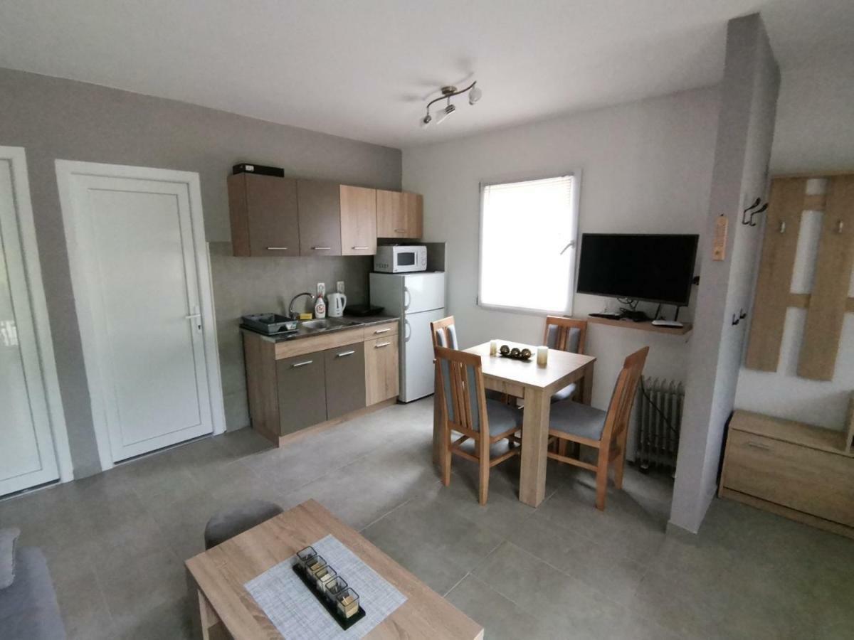 Aphrodite Hills Apartments-Stara Planina Crni Vrh エクステリア 写真