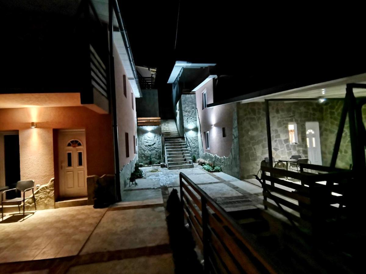Aphrodite Hills Apartments-Stara Planina Crni Vrh エクステリア 写真